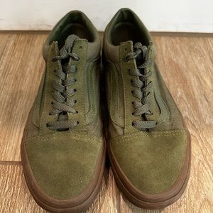 Army Green Sk8 Low Vans Sz 8 with Gum bottoms